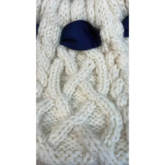 Chunky Hand Knit Cream with Navy Bow Coquette Girl Style Top Handle Handbag - Picture 4 of 11